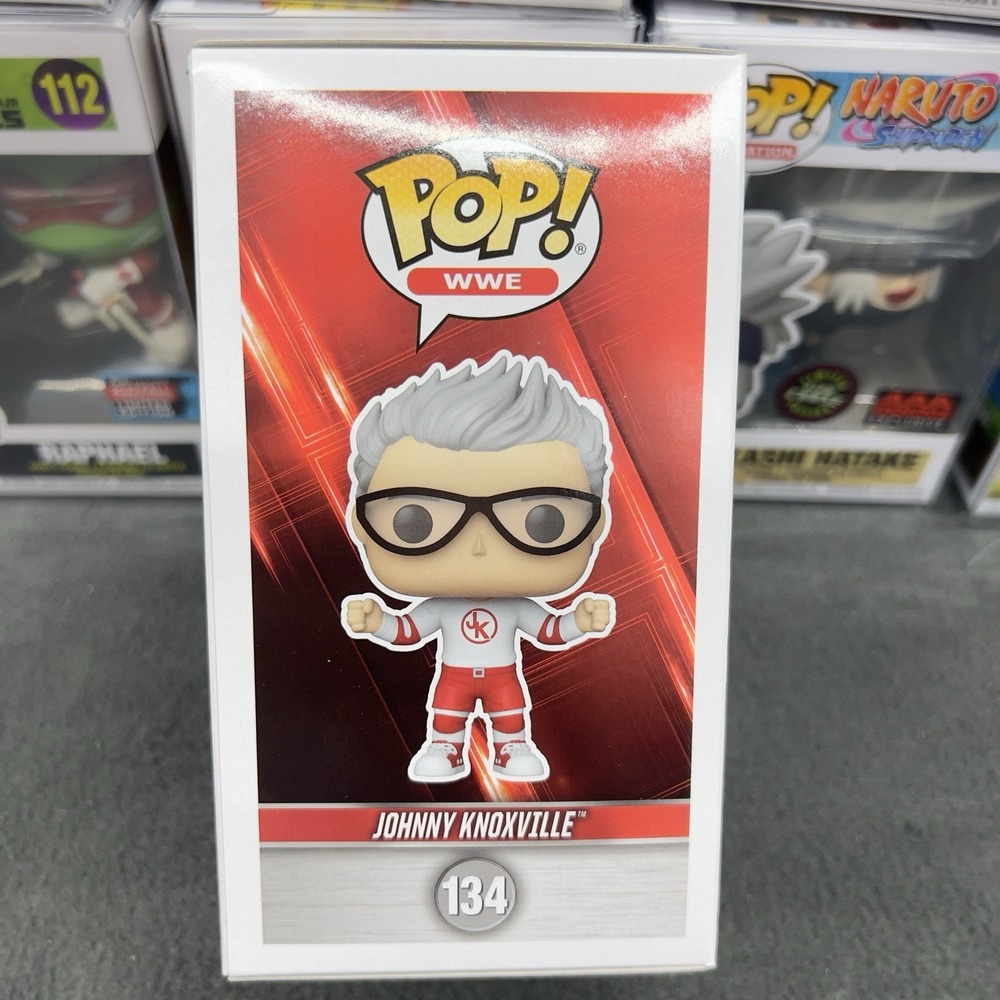 Funko Pop! WWE - Johnny Knoxville #134 SDCC 2023 Exclusive Sticker w/ Protector - Picture 4 of 7